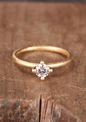 Sakura 0,20 ct // Fairtrade Gold Diamond Ring